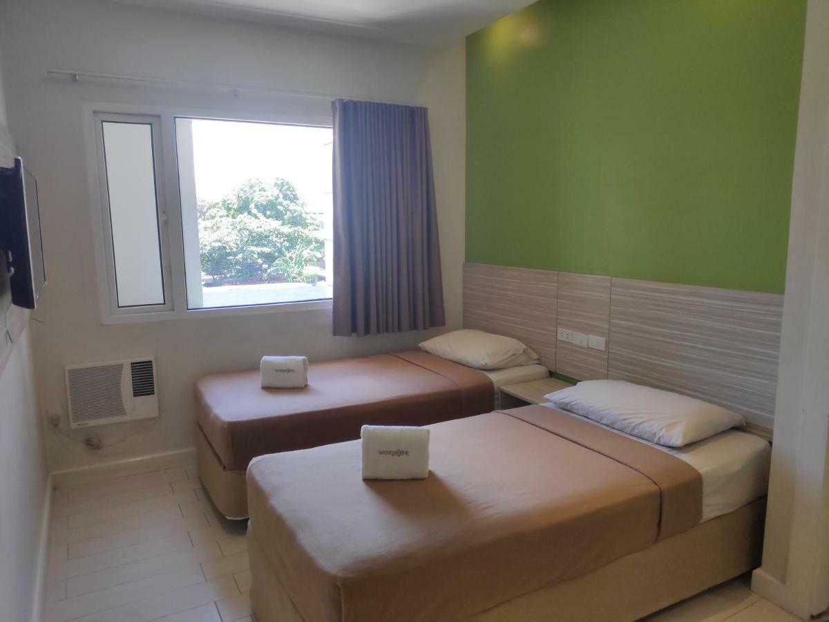 Westpoint Hotel Cebu Buitenkant foto