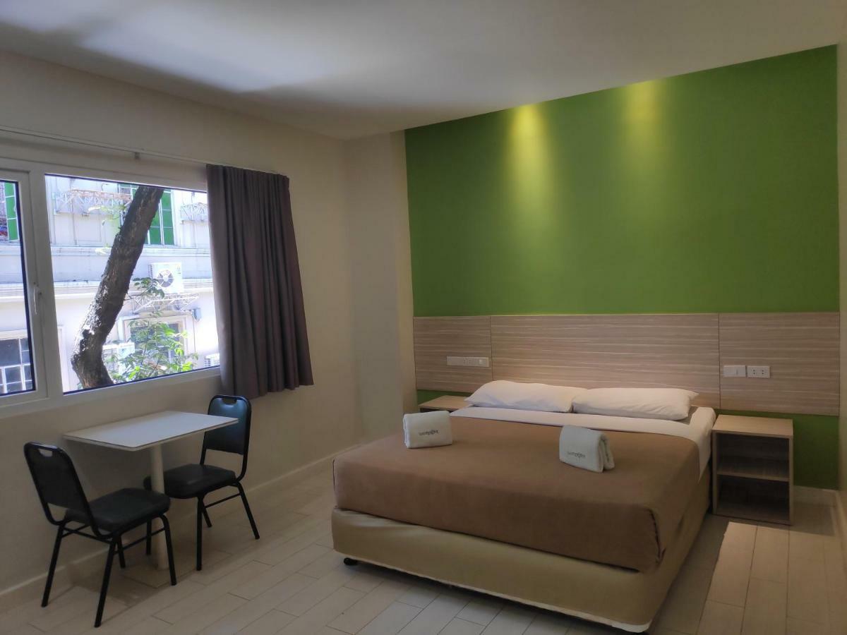 Westpoint Hotel Cebu Buitenkant foto