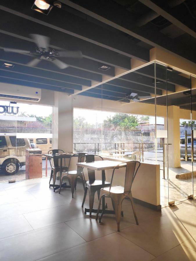 Westpoint Hotel Cebu Buitenkant foto