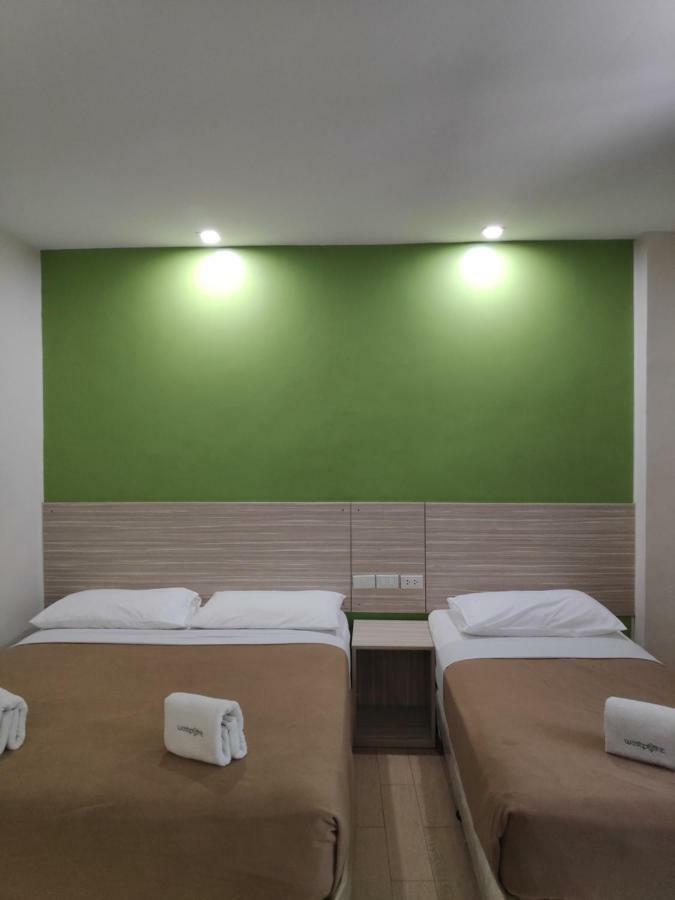 Westpoint Hotel Cebu Buitenkant foto