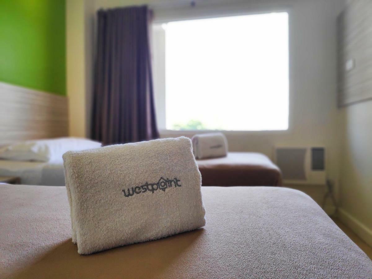 Westpoint Hotel Cebu Buitenkant foto
