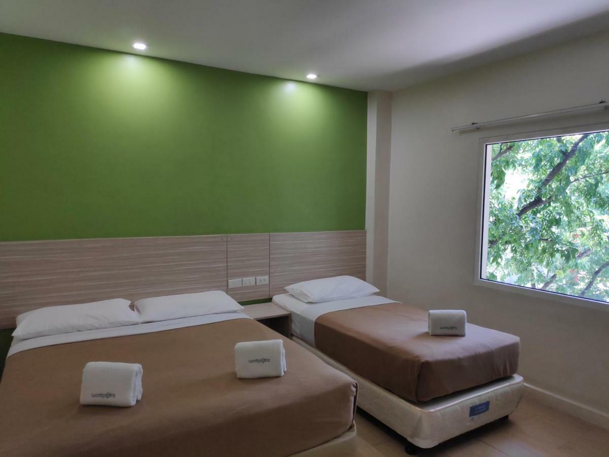 Westpoint Hotel Cebu Buitenkant foto